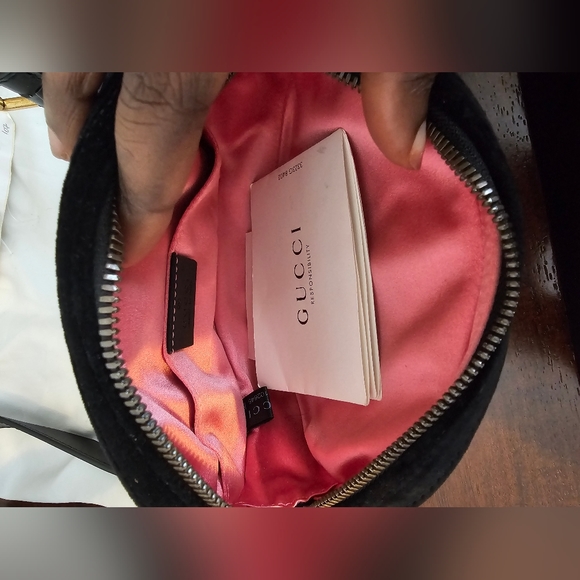 Gucci GG Marmont Velvet Belt Bag - Picture 13 of 16